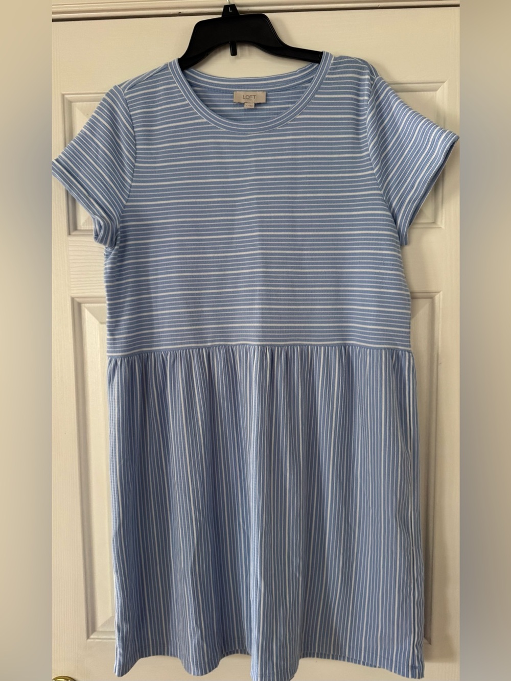 LOFT Light Blue and White Striped Casual midi Short Sleeve Dress Fourth of July
